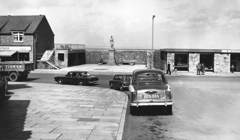 Corner of High Street and Ayres Wynd, Prestonpans, 1970s. 